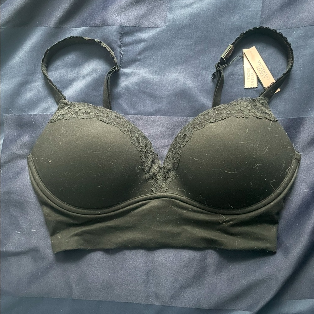 NEW Victoria’s Secret No-Wire Bra Body By Victoria